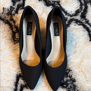 Jones New York Black Pointed Toe Fabric Pumps